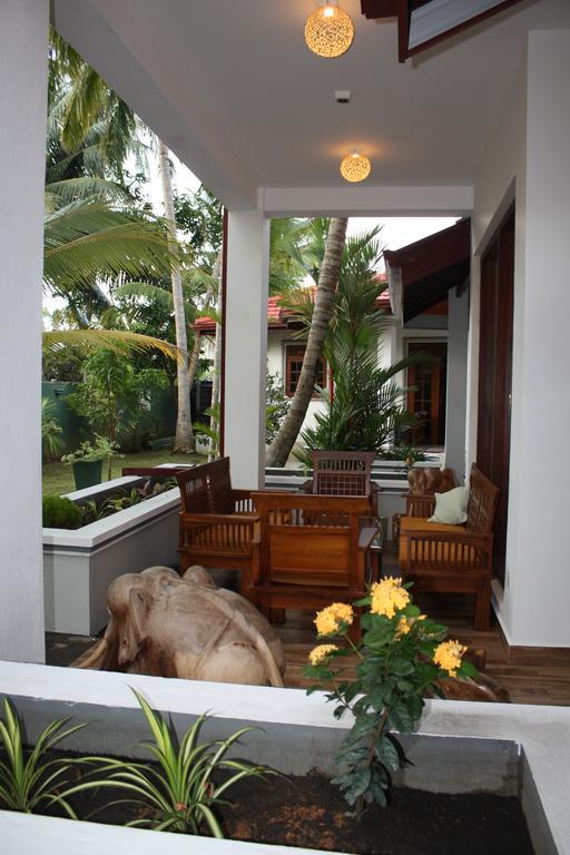 Aliya Lanka Hotel Берувала Екстериор снимка