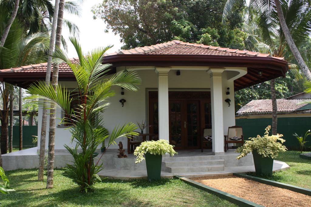 Aliya Lanka Hotel Берувала Екстериор снимка