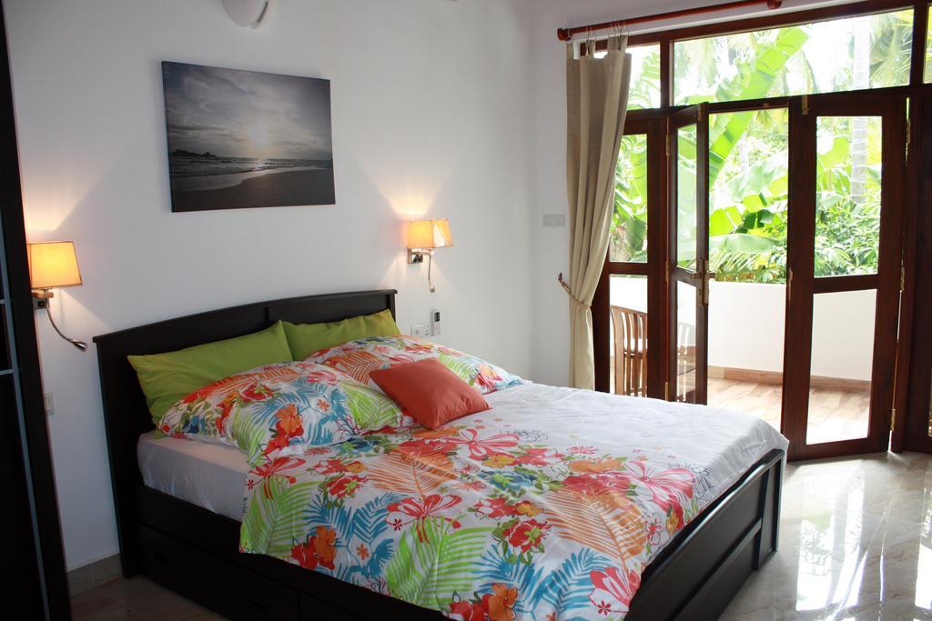 Aliya Lanka Hotel Берувала Екстериор снимка